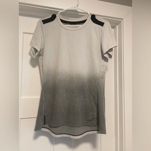 Specialized women’s mountain bike tee, size large.